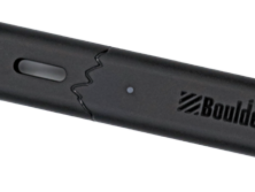 Close-up of a black Boox pen with a zigzag seam design.